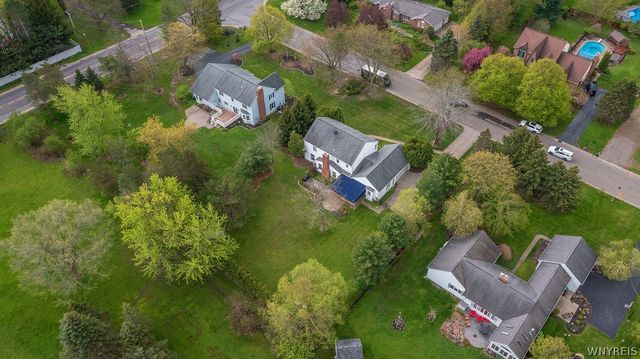 7 Fox Chapel Drive, Orchard Park, NY 14127