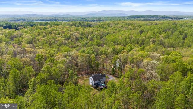 10448 WHEATLEY SCHOOL RD, Marshall, VA 20115