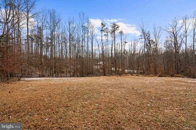 10448 WHEATLEY SCHOOL RD, Marshall, VA 20115