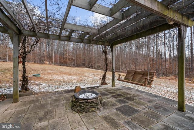 10448 WHEATLEY SCHOOL RD, Marshall, VA 20115