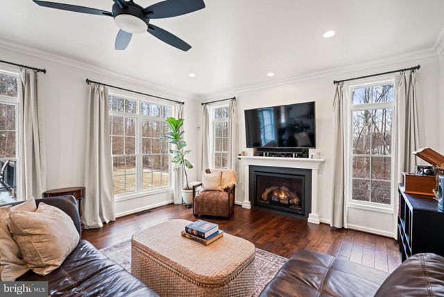 10448 WHEATLEY SCHOOL RD, Marshall, VA 20115