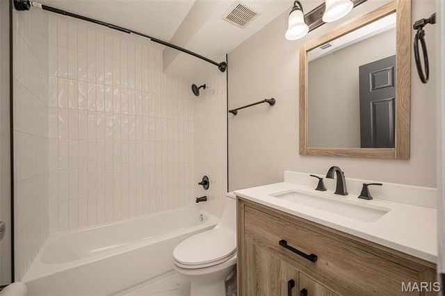 6300 Sprig Oak Court A, St Louis, MO 63128
