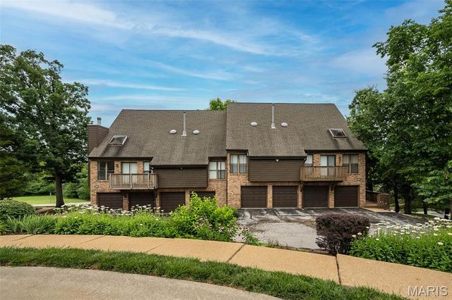 6300 Sprig Oak Court A, St Louis, MO 63128