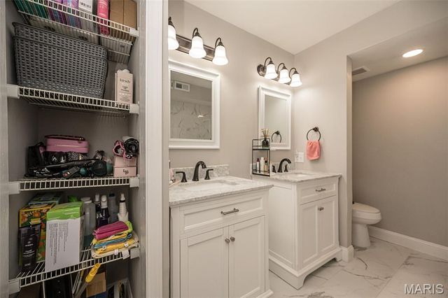 6300 Sprig Oak Court A, St Louis, MO 63128