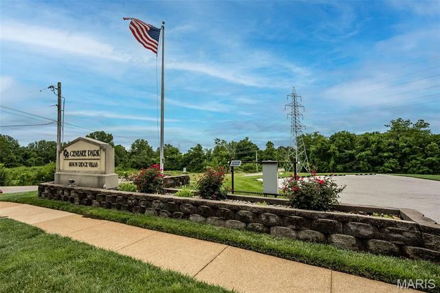 6300 Sprig Oak Court A, St Louis, MO 63128