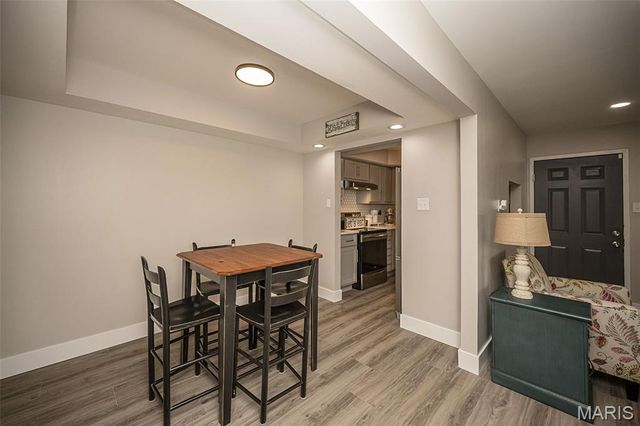 6300 Sprig Oak Court A, St Louis, MO 63128