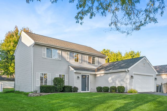 677 Windemere Lane, Carol Stream, IL 60188