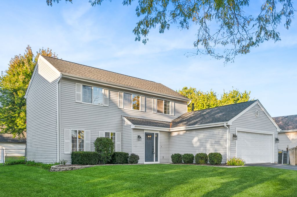 677 Windemere Lane, Carol Stream, IL 60188 — photo 2