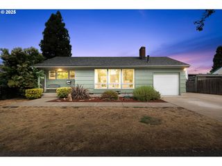 1116 L St, Springfield, OR 97477