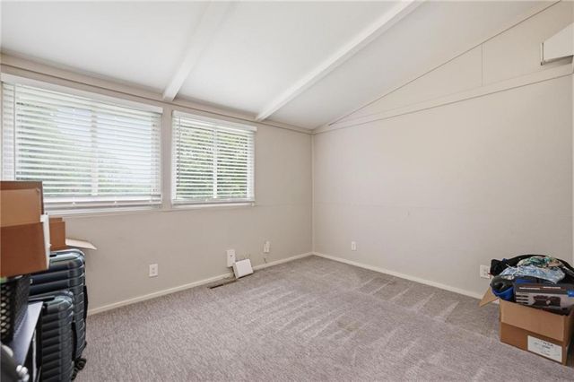 5706 N WOODLAND Avenue, Kansas City, MO 64118
