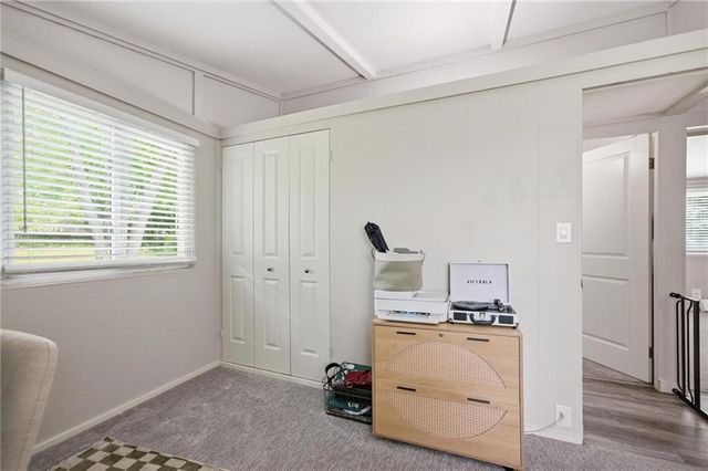 5706 N WOODLAND Avenue, Kansas City, MO 64118