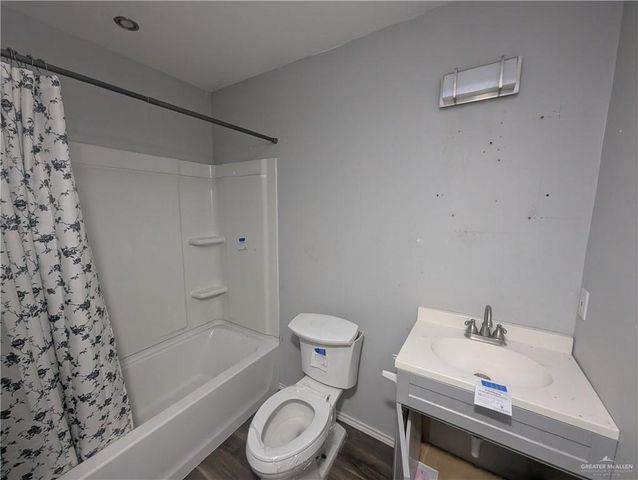 1107 S 34th Drive S, Hidalgo, TX 78557