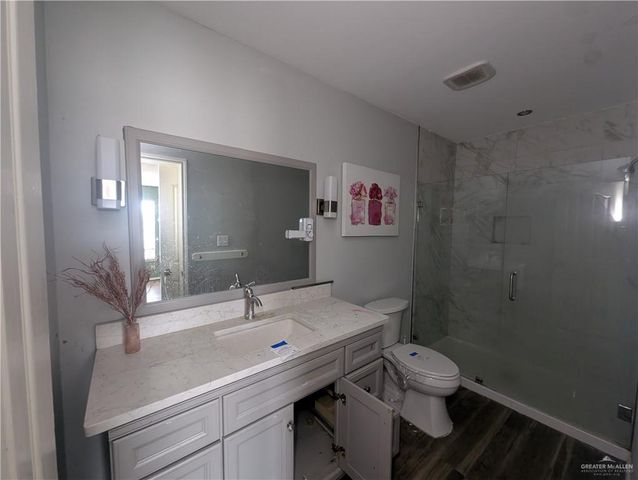 1107 S 34th Drive S, Hidalgo, TX 78557