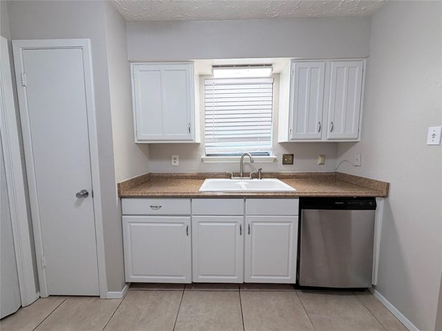 8223 Lone Bridge Lane, Humble, TX 77338