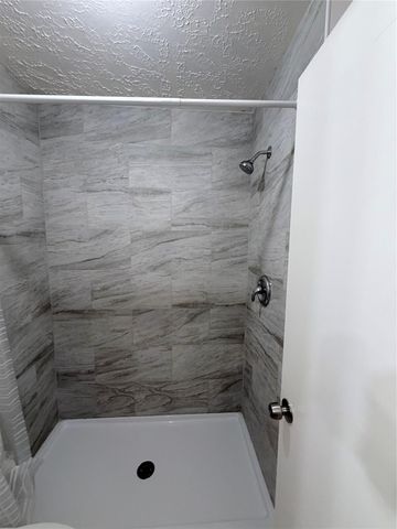 8223 Lone Bridge Lane, Humble, TX 77338