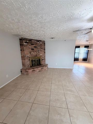 8223 Lone Bridge Lane, Humble, TX 77338