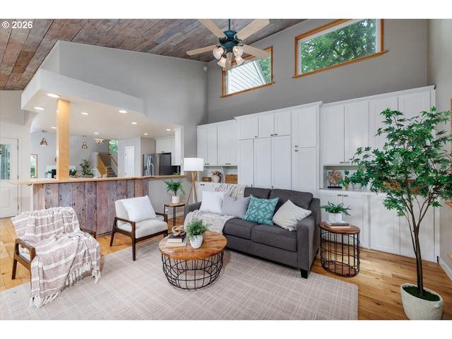 12222 Nw LAIDLAW Rd, Portland, OR 97229