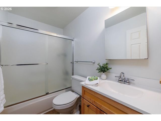 12222 Nw LAIDLAW Rd, Portland, OR 97229