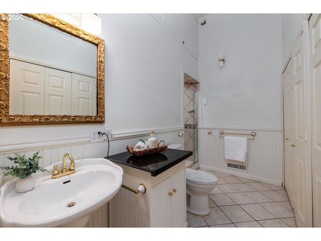 12222 Nw LAIDLAW Rd, Portland, OR 97229