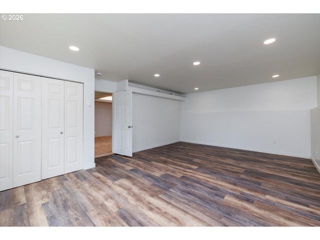 12222 Nw LAIDLAW Rd, Portland, OR 97229
