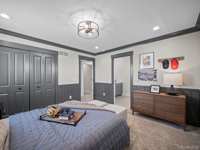 26721 Starters Way, South Lyon, MI 48178