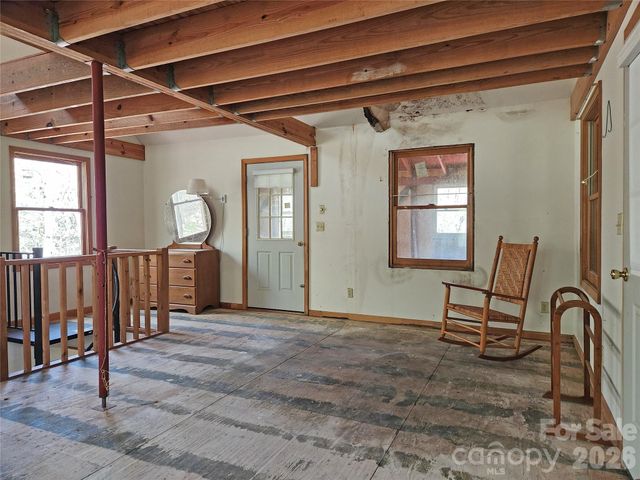 929 Pine Ridge Road, Hendersonville, NC 28792