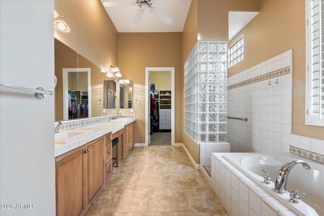 40814 N LONG LANDING Court, Phoenix, AZ 85086