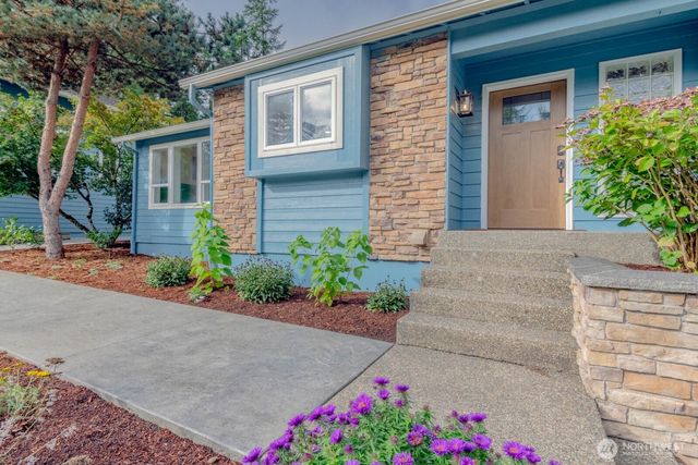 3657 Mathisen Lane, Bremerton, WA 98312