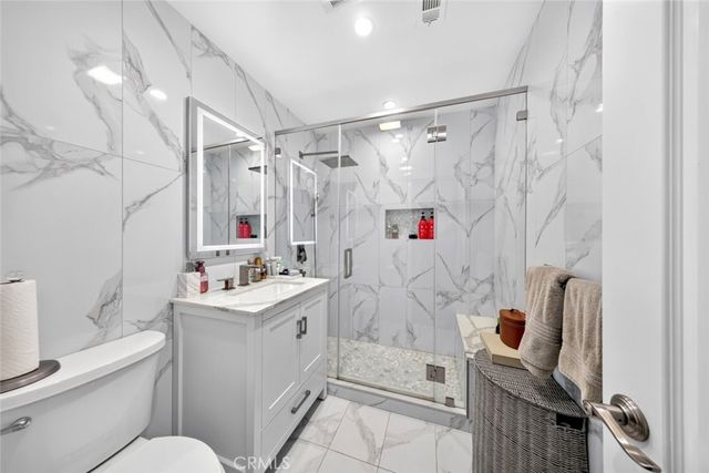 6415 Varna Avenue, Van Nuys, CA 91401