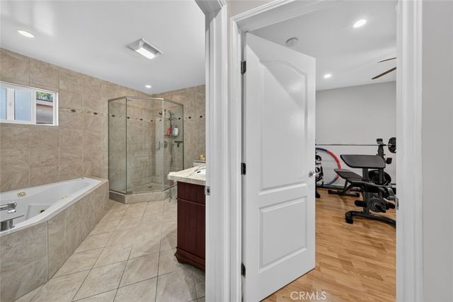 6415 Varna Avenue, Van Nuys, CA 91401