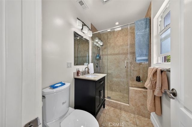 6415 Varna Avenue, Van Nuys, CA 91401