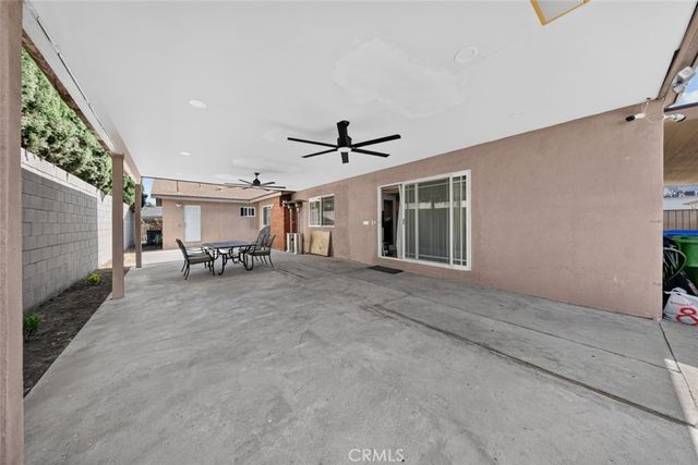6415 Varna Avenue, Van Nuys, CA 91401