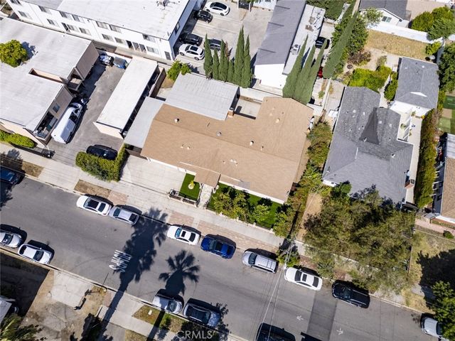 6415 Varna Avenue, Van Nuys, CA 91401