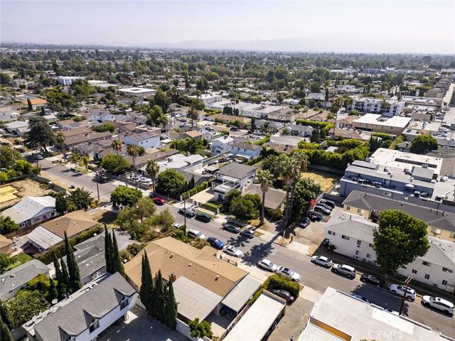 6415 Varna Avenue, Van Nuys, CA 91401