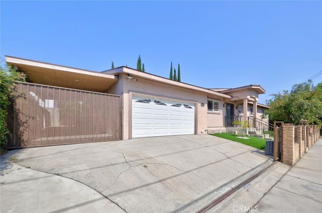 6415 Varna Avenue, Van Nuys, CA 91401