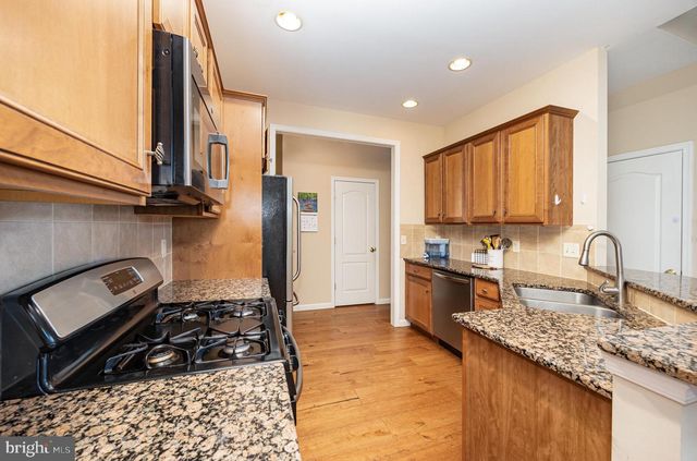 1151 DAY STAR DR, Harrisburg, PA 17111