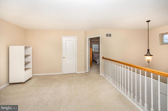 1151 DAY STAR DR, Harrisburg, PA 17111
