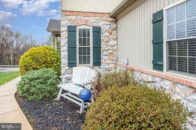 1151 DAY STAR DR, Harrisburg, PA 17111