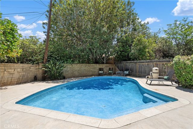 22640 Cohasset, West Hills, CA 91307