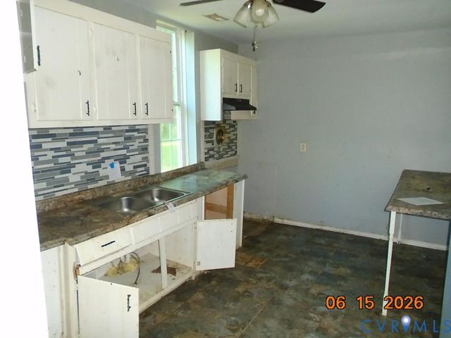 202 N Juniper Ave, Highland Springs, VA 23075