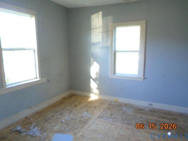 202 N Juniper Ave, Highland Springs, VA 23075
