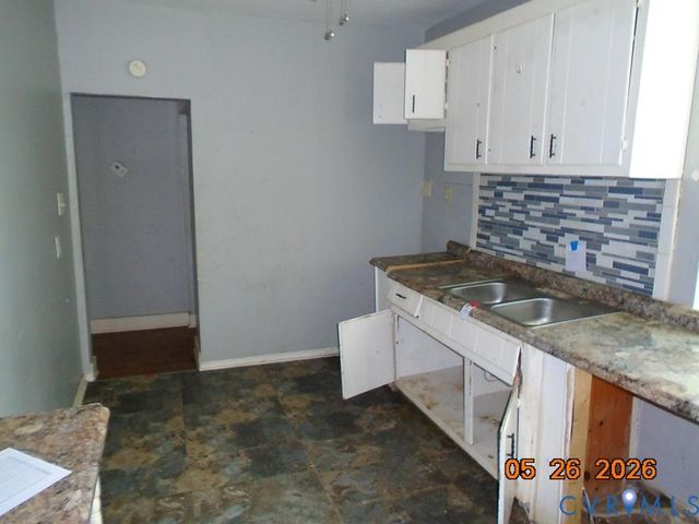 202 N Juniper Ave, Highland Springs, VA 23075