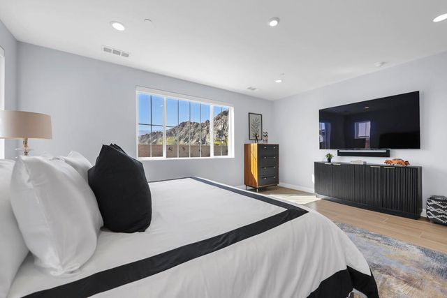 80383 Segovia View Way, La Quinta, CA 92253