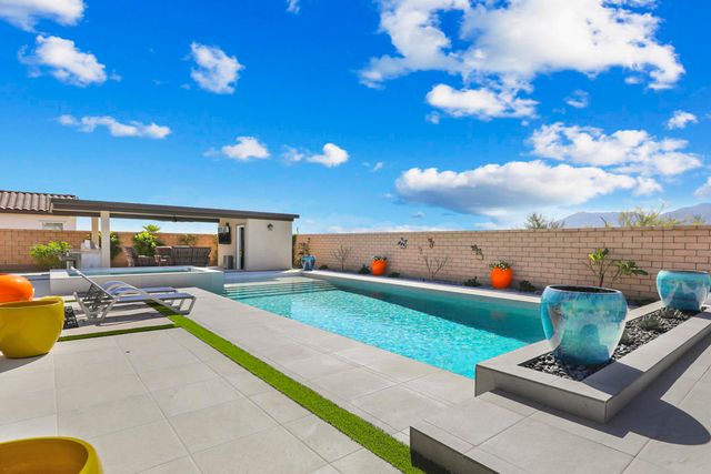 80383 Segovia View Way, La Quinta, CA 92253