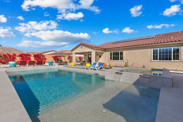 80383 Segovia View Way, La Quinta, CA 92253