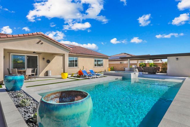 80383 Segovia View Way, La Quinta, CA 92253