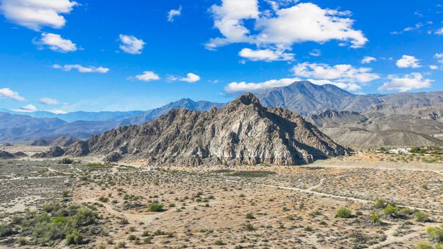 80383 Segovia View Way, La Quinta, CA 92253