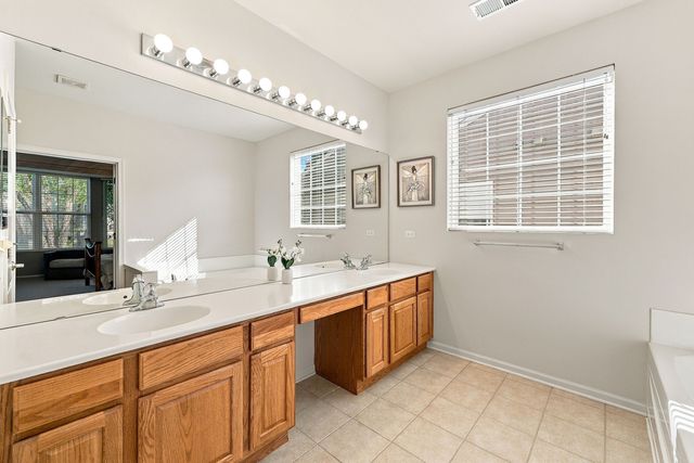 11861 Covey Lane, Huntley, IL 60142