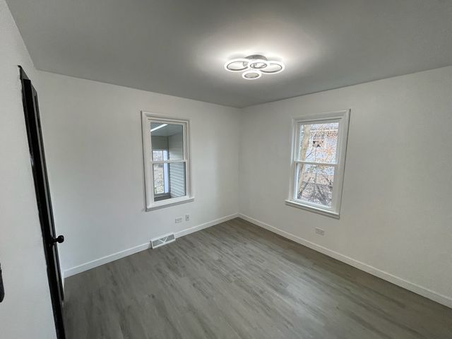 7545 Beloit Avenue, Bridgeview, IL 60455