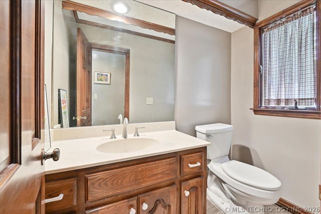 2956 E 69th Street, Tulsa, OK 74136
